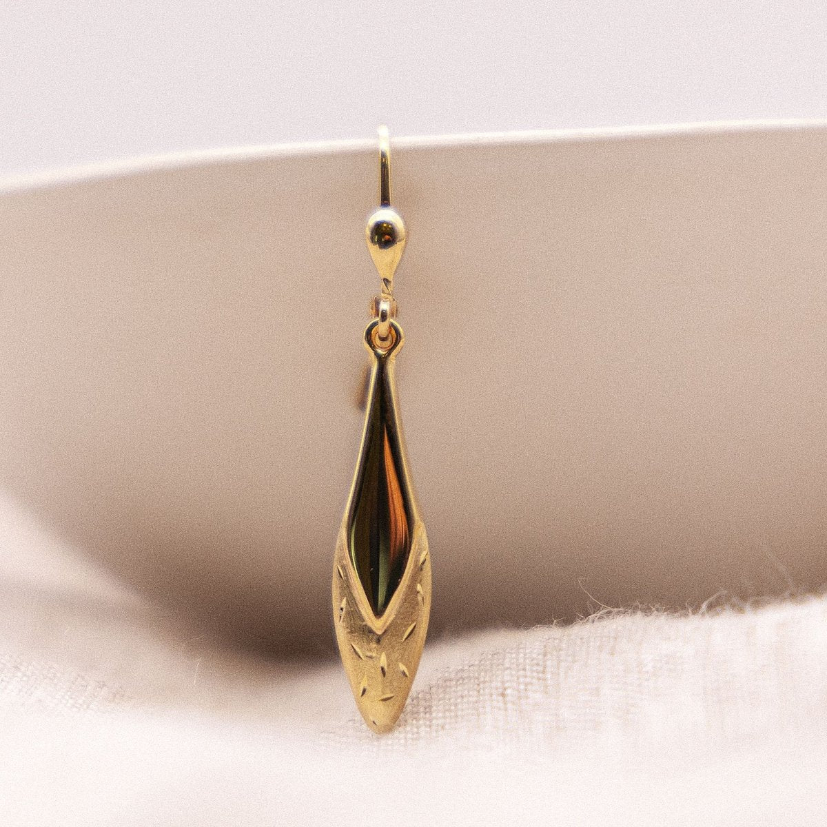 Ohrringe 375 Gold glanz matt diamantiert - Avrum