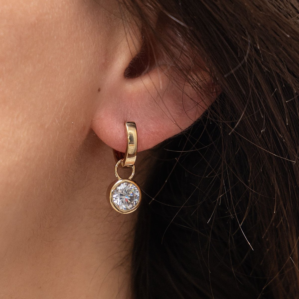 Ohrringe Silber 925 vergoldet mit weißen Zirkonia - Steinen - Avrum