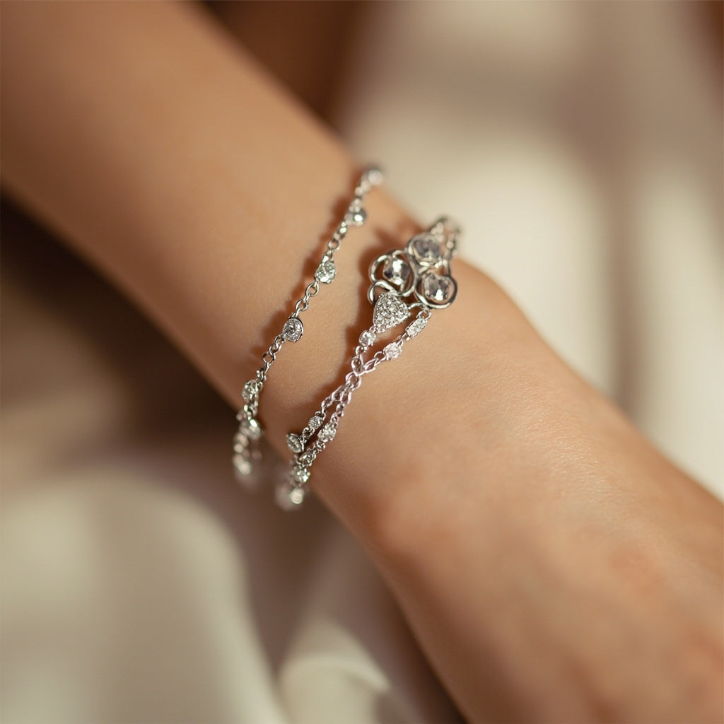 Edle Armbänder aus silber und gold